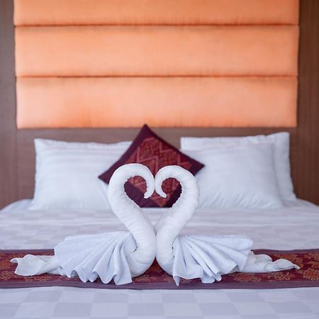 Adipana Bungalow-Balinese Room Убуд Экстерьер фото